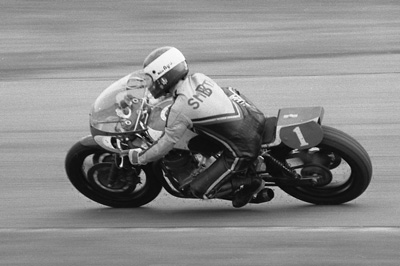 Bob Smith at Donington - © Peter Leslie